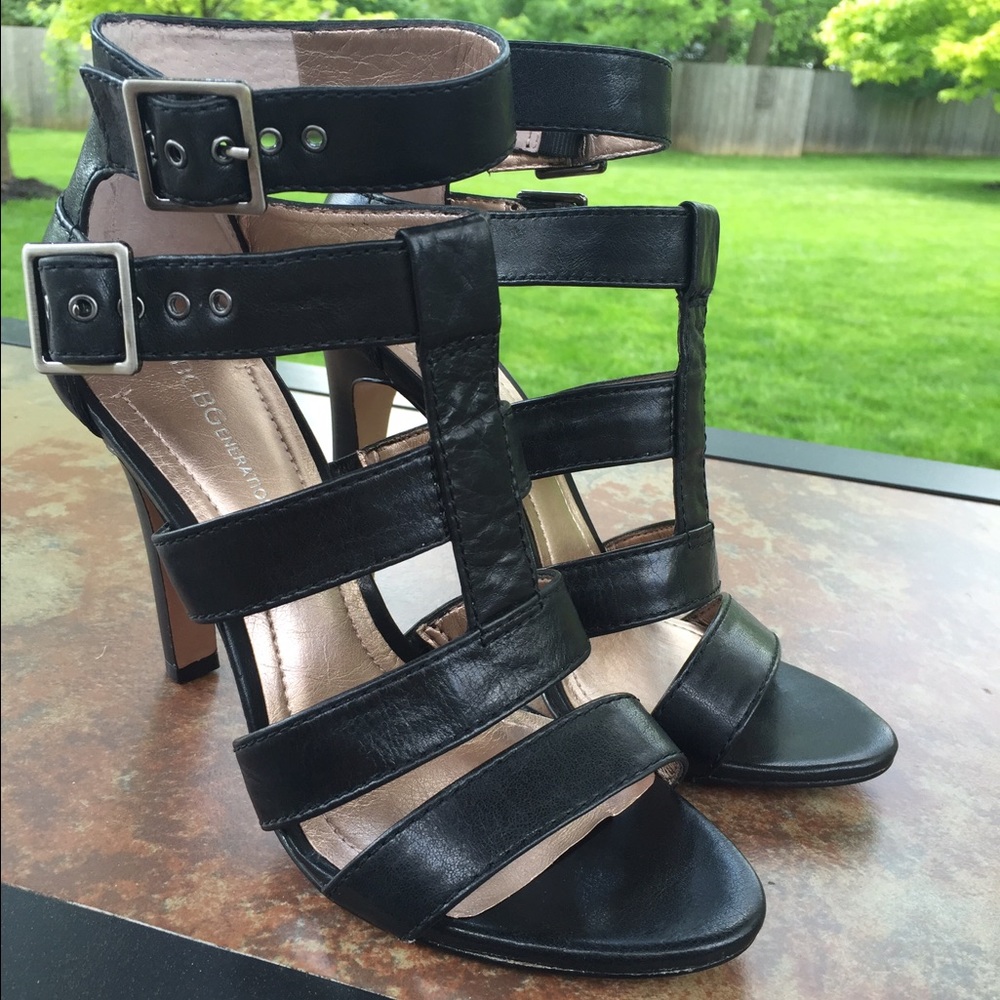BCBG Black Paulies Sandals Sz 8 BNIB